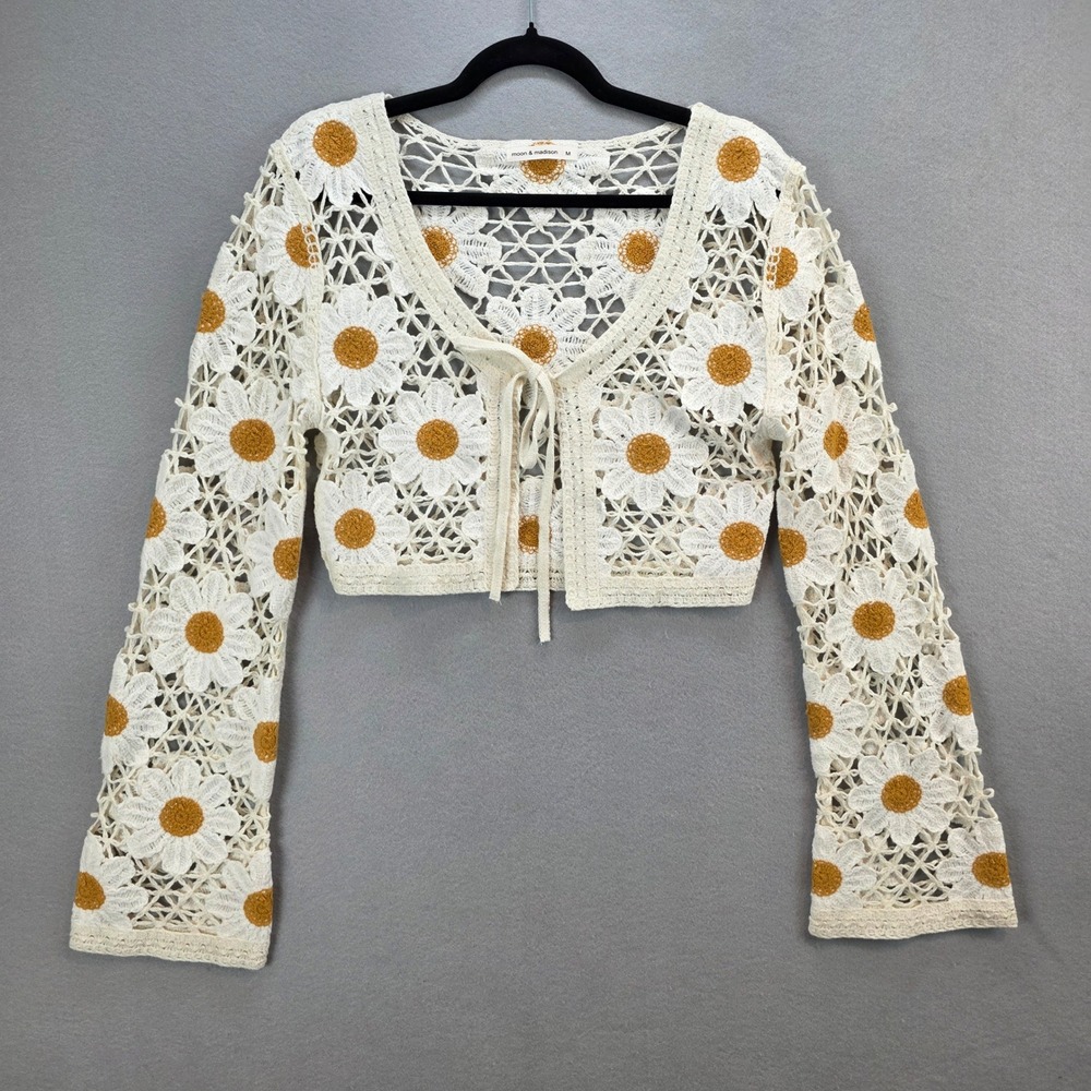 Moon & Madison Crochet Daisy Crop Cardigan Sweater Bohemian Long Sleeve Md - Picture 2 of 11